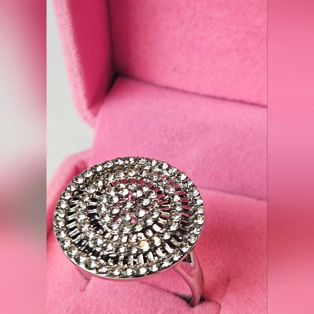 Elegant Silver Tone Crystal Ring